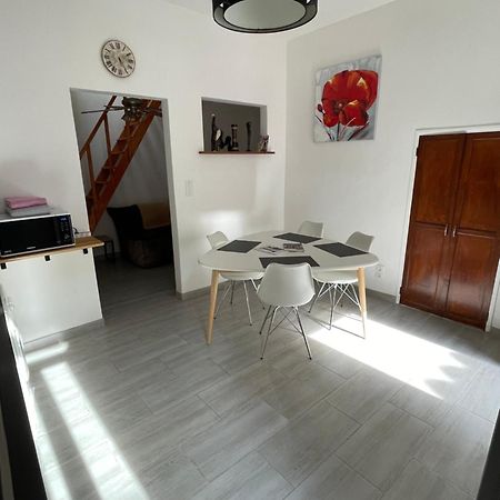 Apartament Chez Sonou , Nimes Centre Zewnętrze zdjęcie