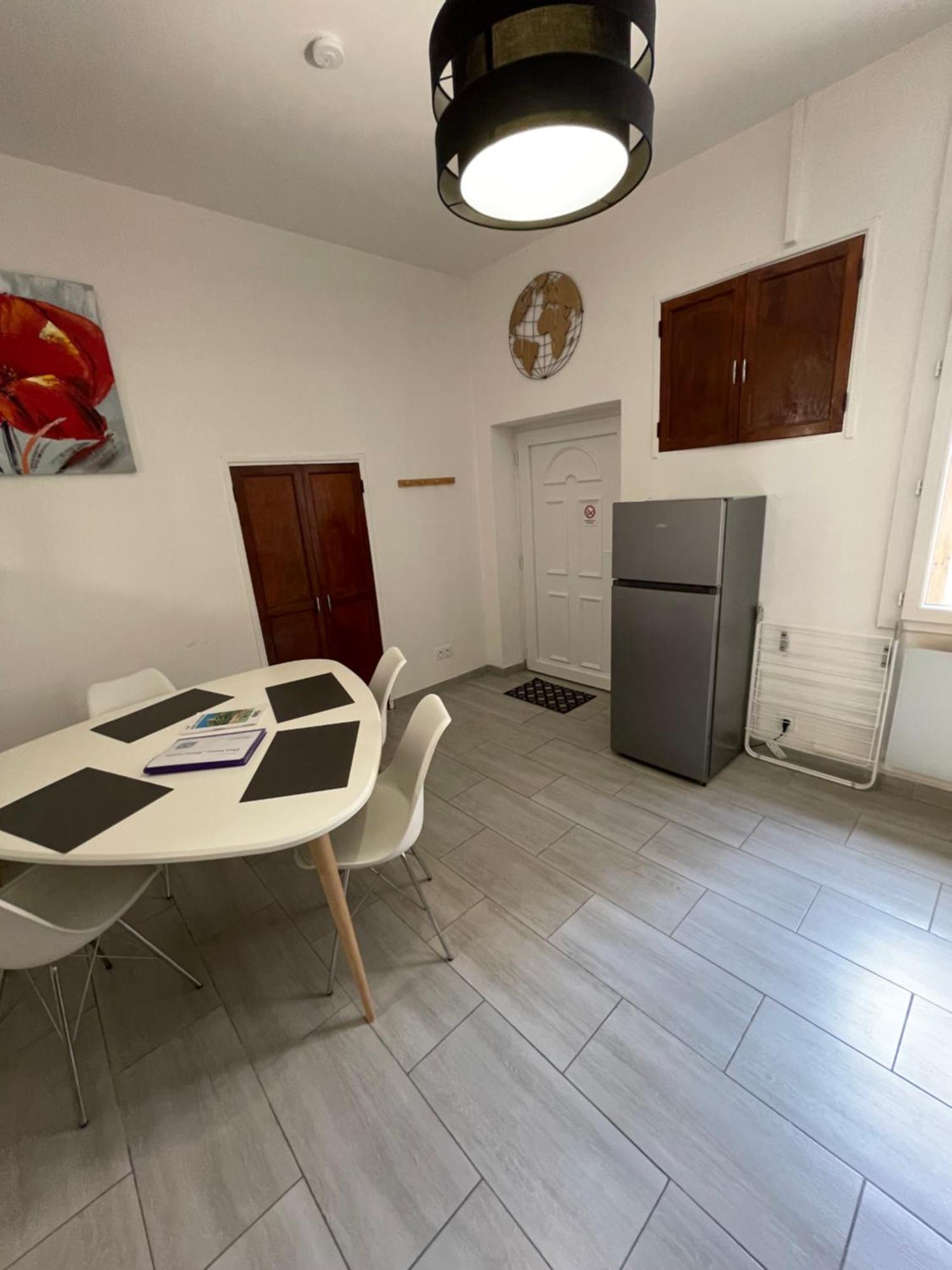 Apartament Chez Sonou , Nimes Centre Zewnętrze zdjęcie