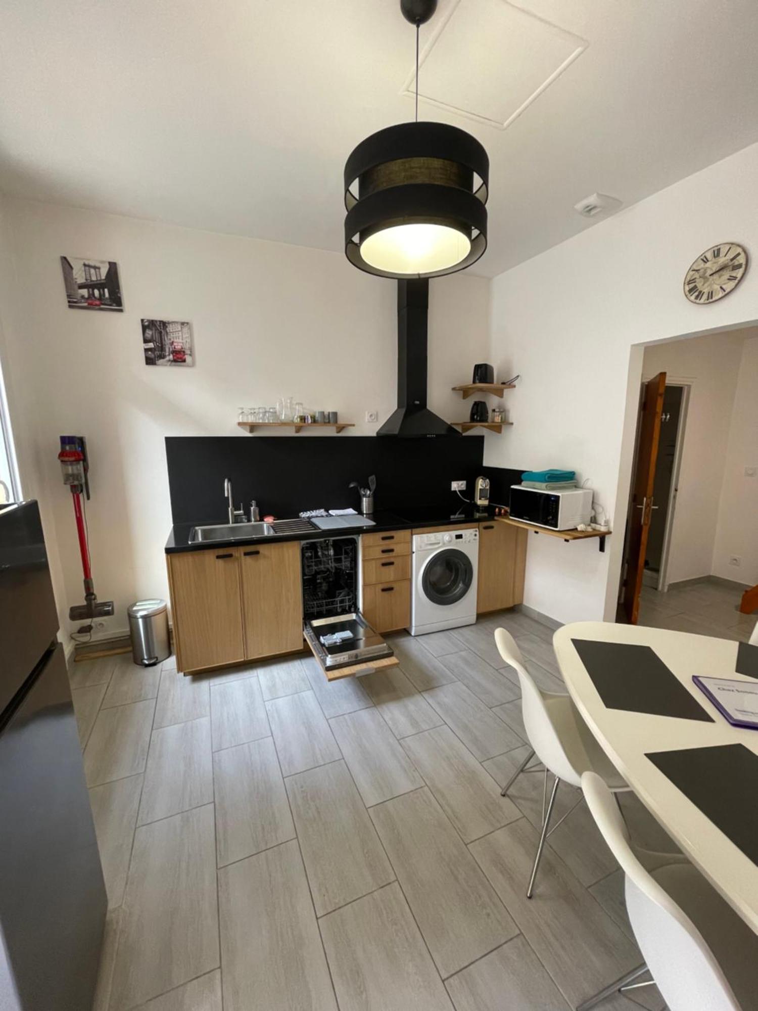 Apartament Chez Sonou , Nimes Centre Zewnętrze zdjęcie