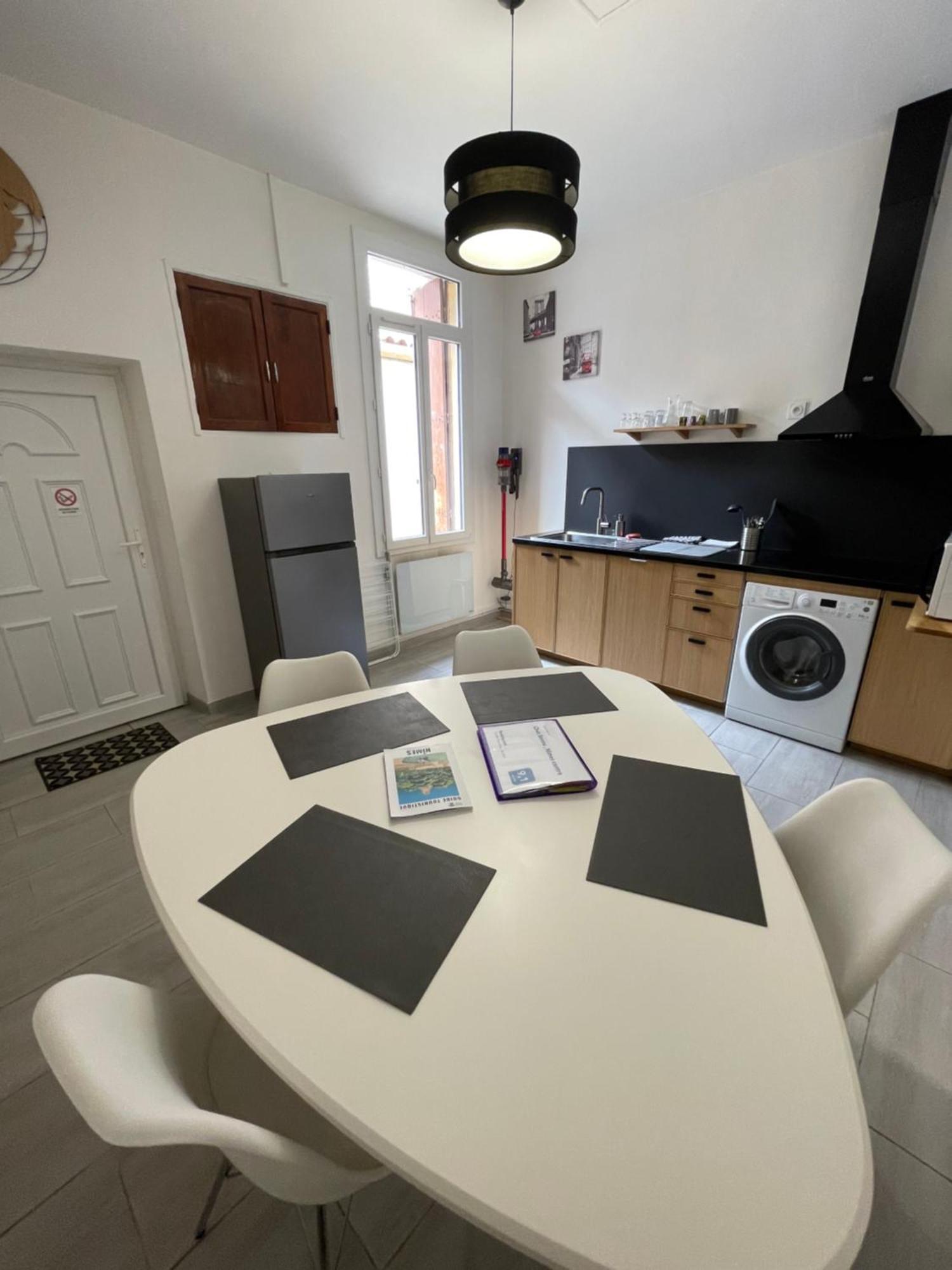 Apartament Chez Sonou , Nimes Centre Zewnętrze zdjęcie