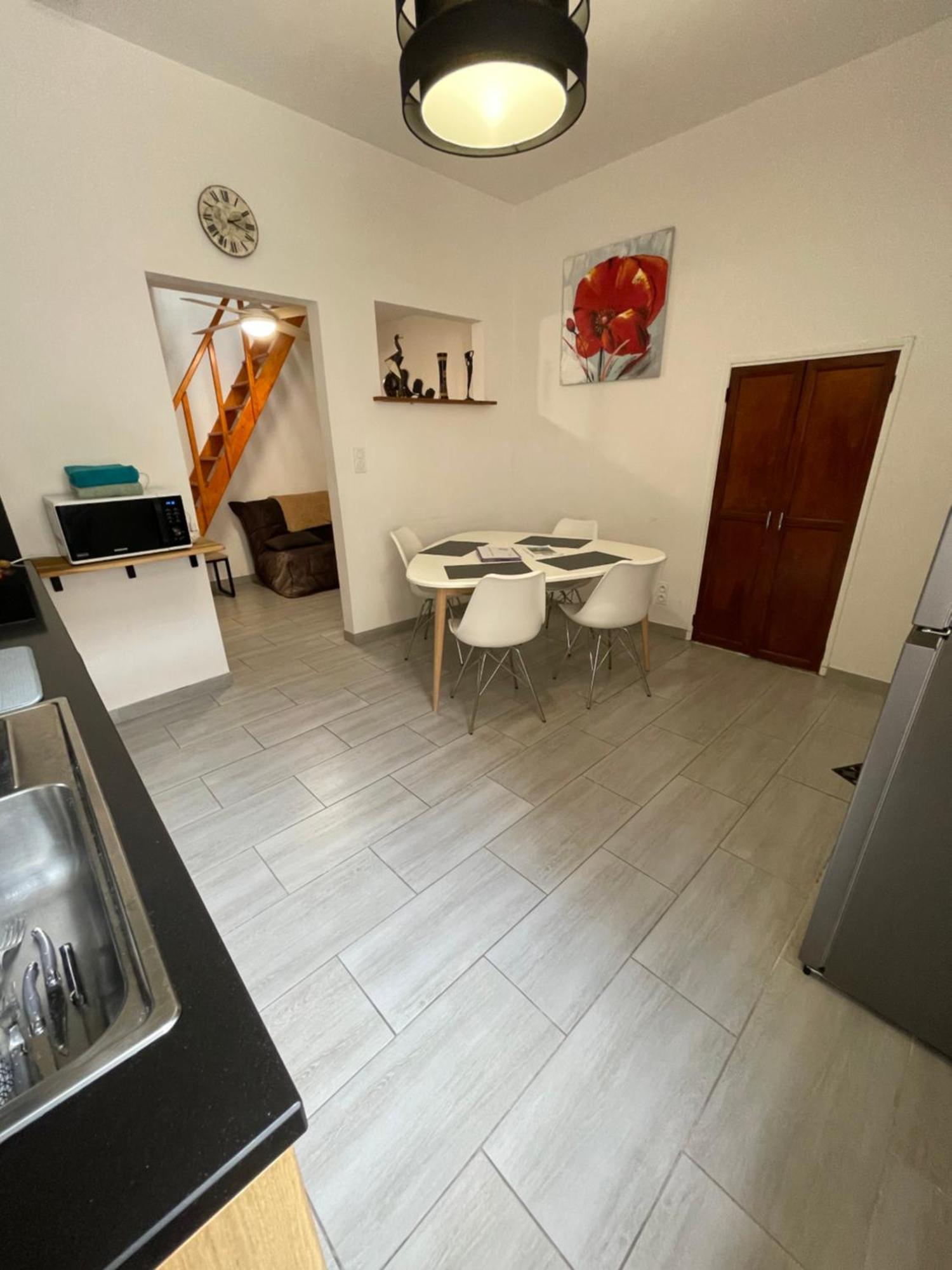 Apartament Chez Sonou , Nimes Centre Zewnętrze zdjęcie